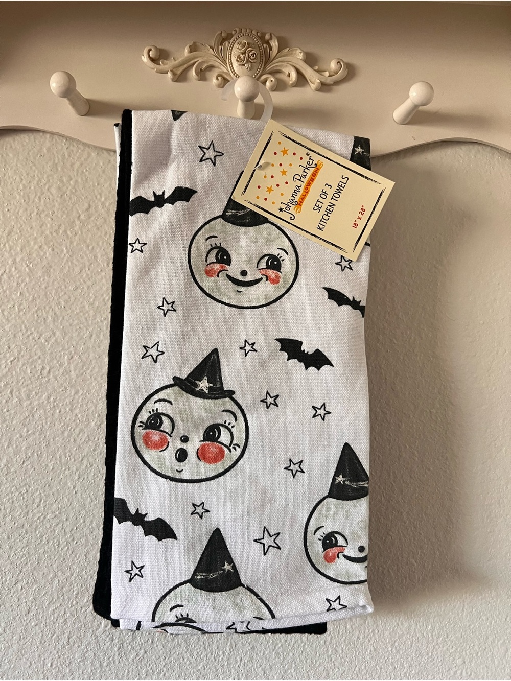 Johanna Parker Halloween Moon Face Kitchen Towel Set NWT